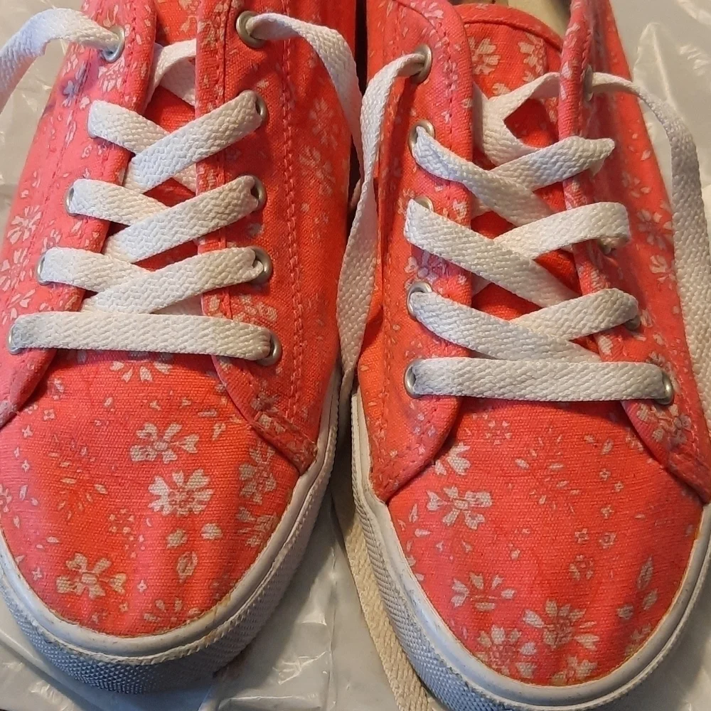 Women's Groove Sneakers 👟 Hot Pink